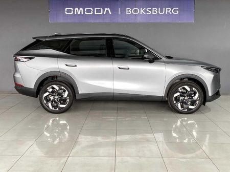 2025-Omoda-C7-16T-Luxury_3
