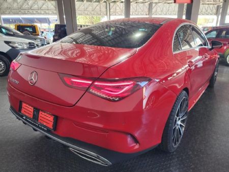 2020-Mercedes-Benz-CLA-200-Auto_4