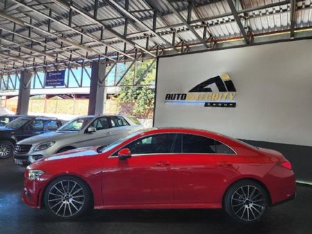 2020-Mercedes-Benz-CLA-200-Auto_7