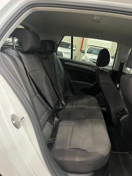 2020-Volkswagen-Golf-VII-14-TSI-Comfortline-Auto_11
