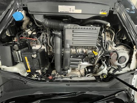 2020-Volkswagen-Golf-VII-14-TSI-Comfortline-Auto_12