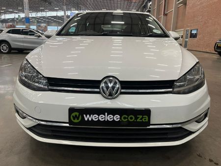 2020-Volkswagen-Golf-VII-14-TSI-Comfortline-Auto_1