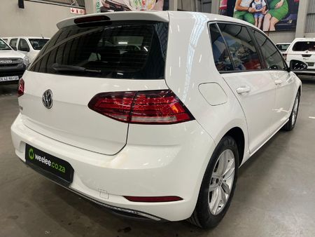 2020-Volkswagen-Golf-VII-14-TSI-Comfortline-Auto_6