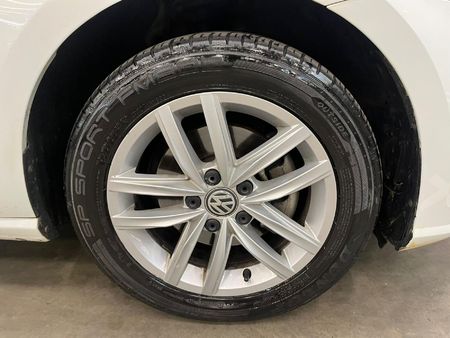 2020-Volkswagen-Golf-VII-14-TSI-Comfortline-Auto_8