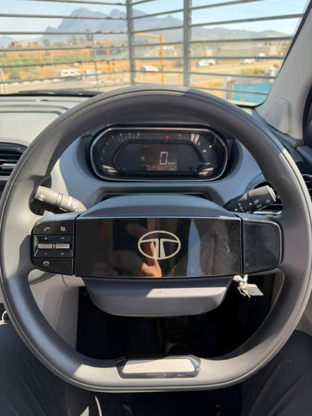 2026-TATA-Tiago-12-XT_2
