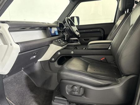 2021-Land-Rover-Defender-90-D240-HSE-X-Dynamic-177kW_7