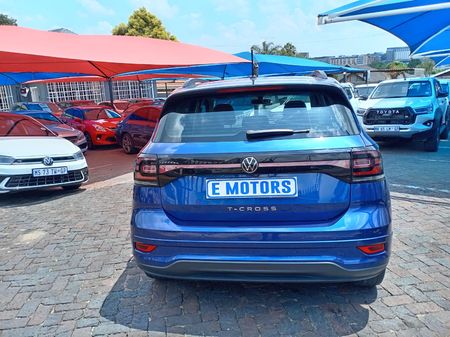 2020-Volkswagen-T-Cross-10-TSI-Highline-Auto_6