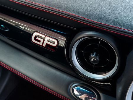 2013-MINI-Hatch-Cooper-JCW-GP_12