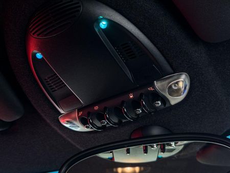 2013-MINI-Hatch-Cooper-JCW-GP_13