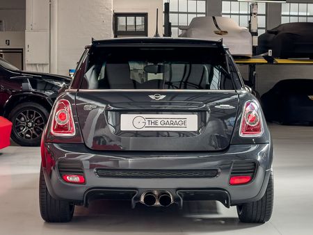 2013-MINI-Hatch-Cooper-JCW-GP_4