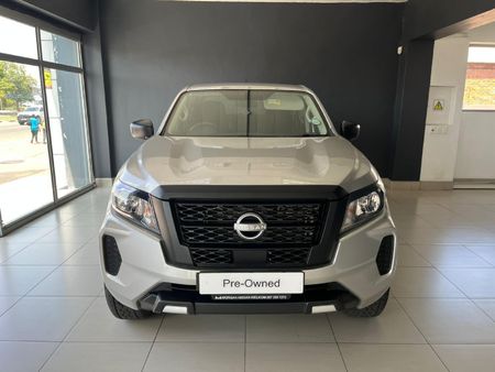 2025-Nissan-Navara-25-DDTi-SE-Double-Cab_2