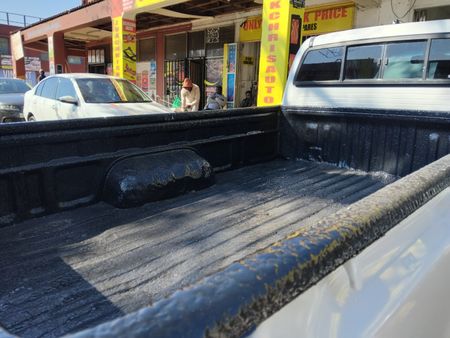 2016-Toyota-Hilux-25-D-4D-SRX-4x4-Single-Cab_14