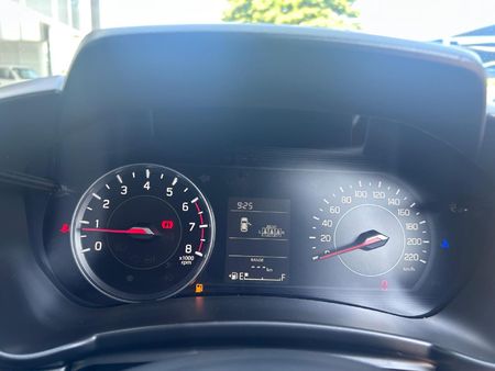 2026-Suzuki-Swift-12-GL_12