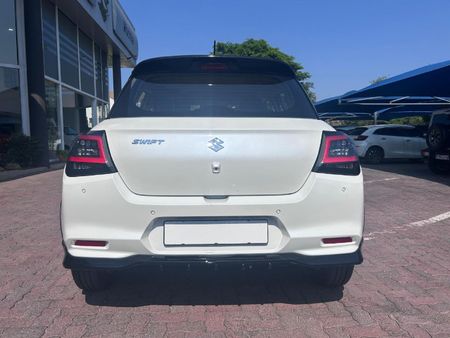 2026-Suzuki-Swift-12-GL_5