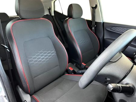 2024-Hyundai-Grand-i10-10-Motion_8