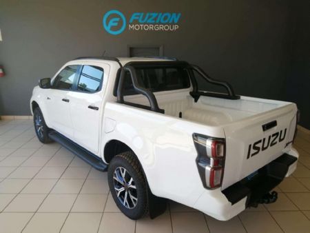 2026-Isuzu-D-Max-19-DDI-HR-X-Rider-Auto-Double-Cab_9