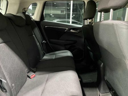2023-Honda-WR-V-12-Elegance_9