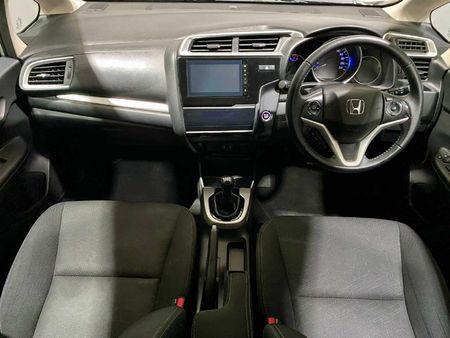 2023-Honda-WR-V-12-Elegance_12