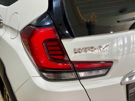 2023-Honda-WR-V-12-Elegance_19