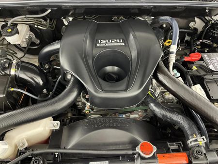 2020-Isuzu-D-Max-300-LX-Auto-Double-Cab_11