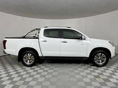 2020-Isuzu-D-Max-300-LX-Auto-Double-Cab_15