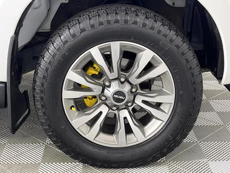 2020-Isuzu-D-Max-300-LX-Auto-Double-Cab_4