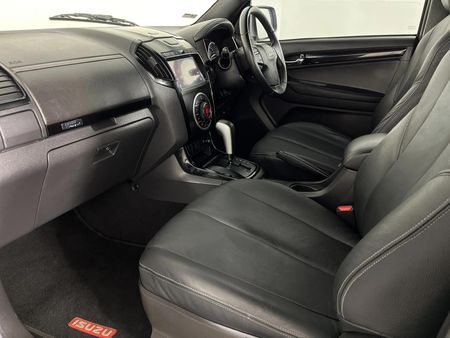 2020-Isuzu-D-Max-300-LX-Auto-Double-Cab_5