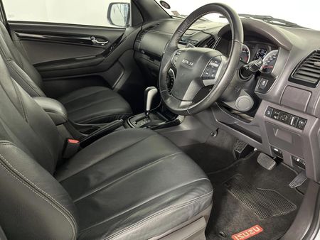 2020-Isuzu-D-Max-300-LX-Auto-Double-Cab_6