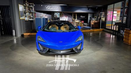 2018-McLaren-570-S-Spider_10