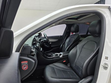 2014-Mercedes-Benz-C-Class-C-250-Avantgarde-Auto_12