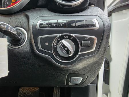 2014-Mercedes-Benz-C-Class-C-250-Avantgarde-Auto_20