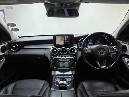 2014-Mercedes-Benz-C-Class-C-250-Avantgarde-Auto_21