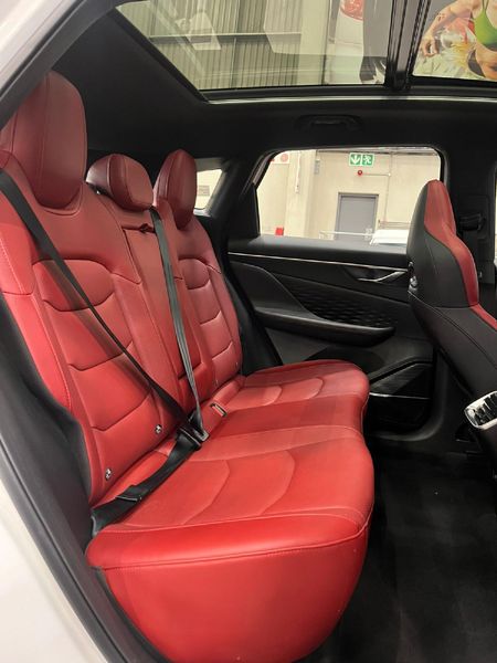 2025-BAIC-X55-15T-Premium-Auto_11