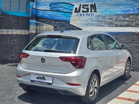 2025-Volkswagen-Polo-10-TSI_1