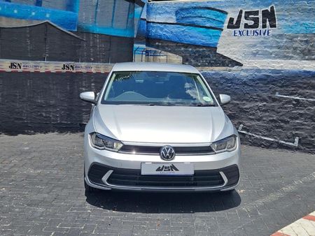 2025-Volkswagen-Polo-10-TSI_2