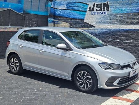 2025-Volkswagen-Polo-10-TSI_3