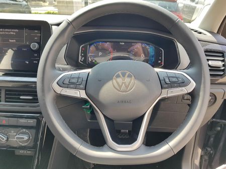 2026-Volkswagen-T-Cross-10-TSI-Life-Auto_6