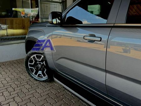 2024-Volkswagen-Amarok-30-TDI-V6-184kW-4Motion-Style-Auto-Double-Cab_4