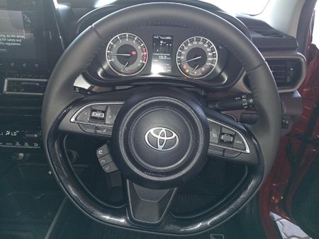 2026-Toyota-Starlet-Cross-15XR_16