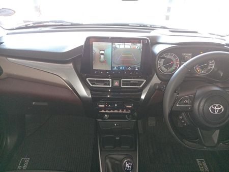 2026-Toyota-Starlet-Cross-15XR_6