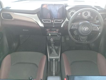 2026-Toyota-Starlet-Cross-15XR_7