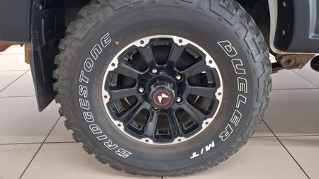 2026-Mahindra-Pik-Up-22-mHawk-S11-Dew-4x4-Auto-Double-Cab_11