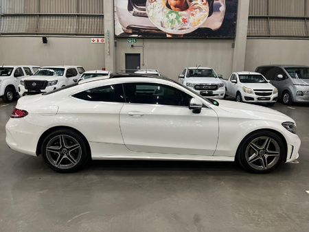 2019-Mercedes-Benz-C-Class-C-200-Coupe-Auto_7