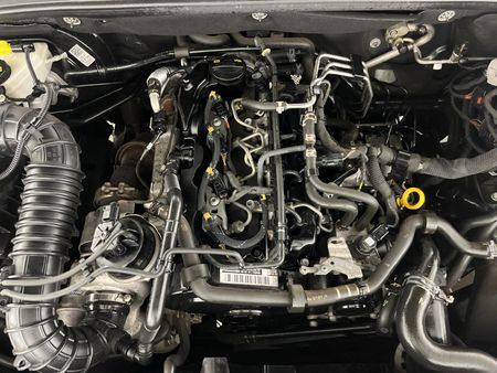 2021-Volkswagen-Amarok-20-BiTDI-Highline-132kW-Auto-Double-Cab_12