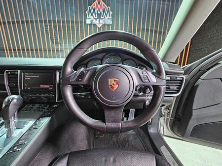 2012-Porsche-Panamera-Diesel-Auto_9