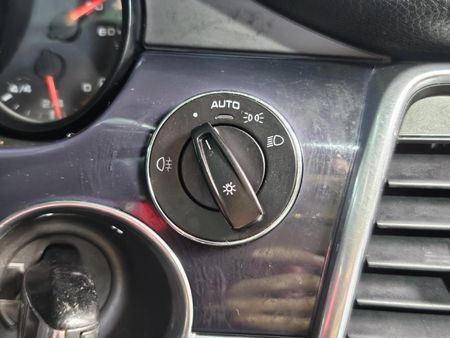 2012-Porsche-Panamera-Diesel-Auto_15