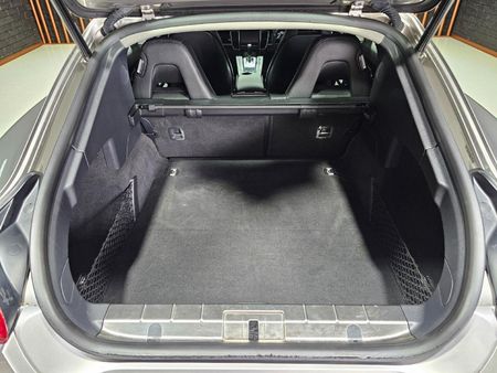 2012-Porsche-Panamera-Diesel-Auto_29