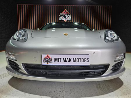 2012-Porsche-Panamera-Diesel-Auto_4