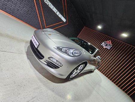 2012-Porsche-Panamera-Diesel-Auto_5