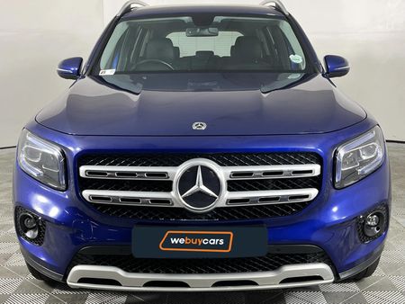 2021-Mercedes-Benz-GLB-250_12